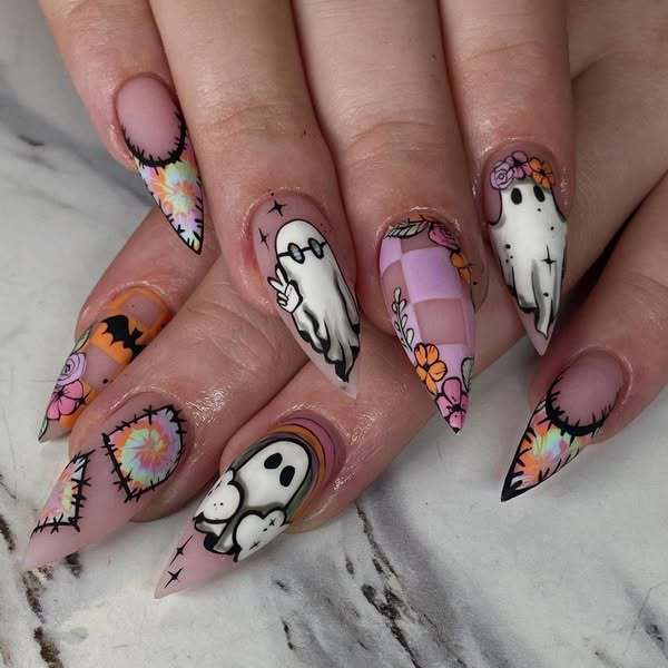 Artistic Halloween-Themed Nail Set Kalsten