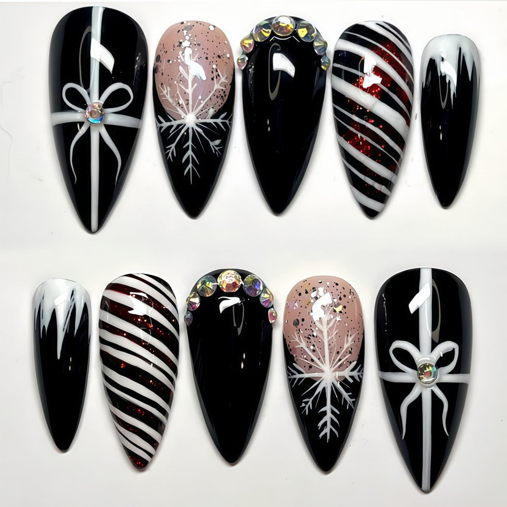 Artificial nails with festive Christmas designs Kalsten