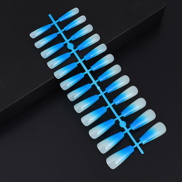 Artificial nails in elegant ombre design Kalsten