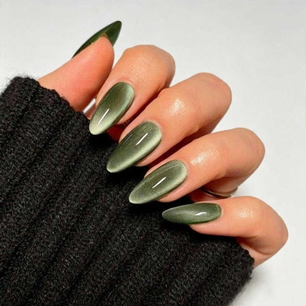 High-quality artificial nails with elegant gradient color Kalsten