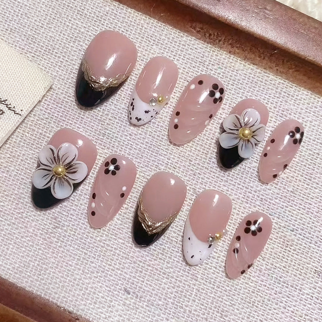 Artistic Press-On Nail Design Kit