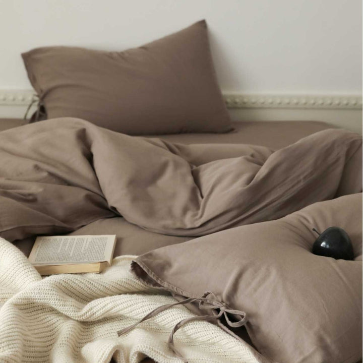Breathable stonewashed bed linen set made of cotton-linen blend