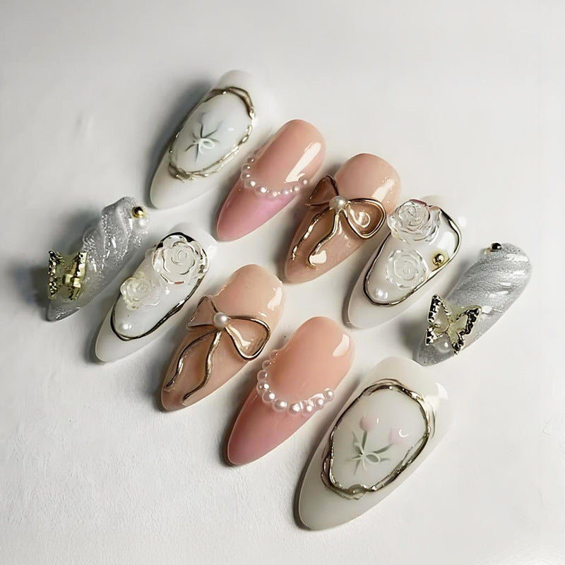 Artificial nail set with romantic flower and gold embellishments Kalsten