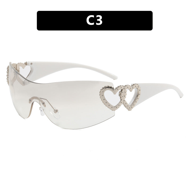 Ladies sporty sunglasses in trendy shield design with heart accents Kalsten