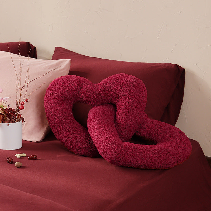 Double twisted heart cuddle pillow with bouclé plush cover Kalsten