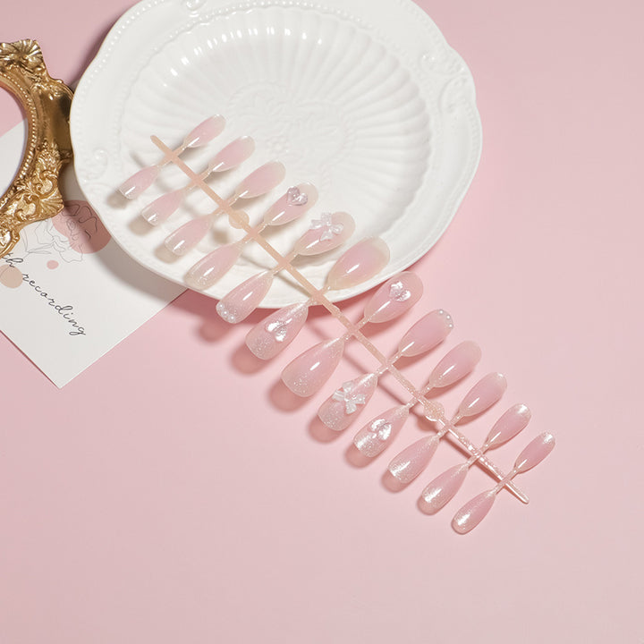 Elegant Floral Accent Press-On Nail Set Kalsten