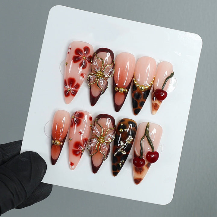 Artistic Decorative Press-On Nail Set Kalsten