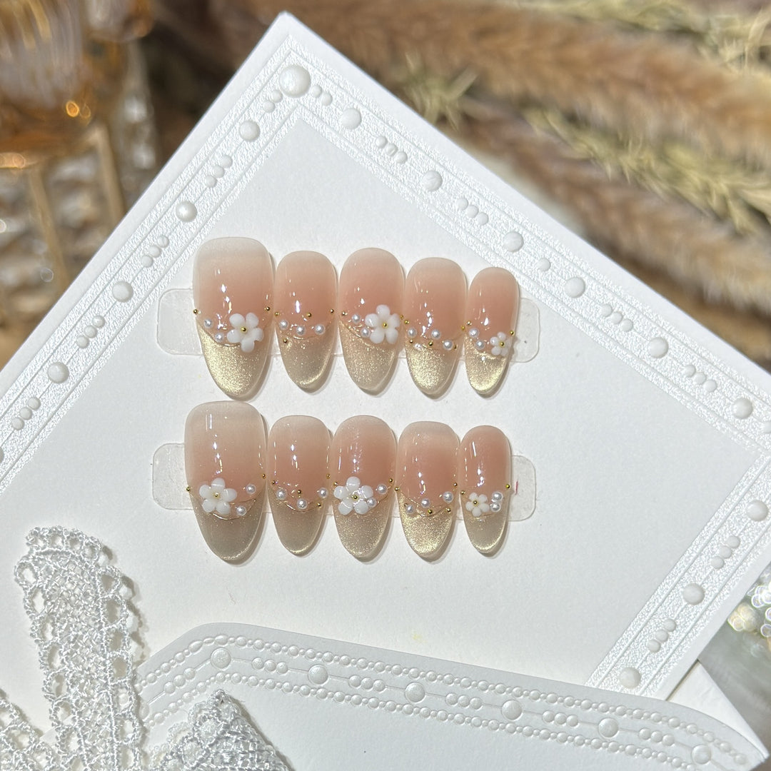 Decorative Press-On Nail Art Set with Floral Accents Kalsten