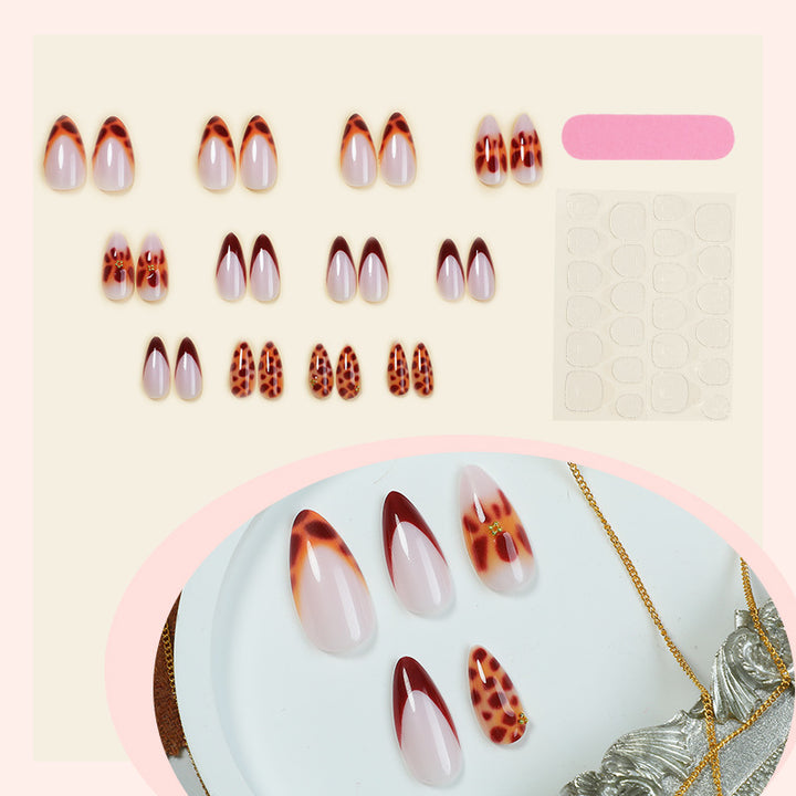 Fashionable Press-On Nail Art Set Kalsten