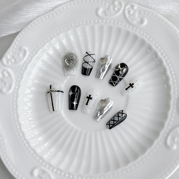 Artistic Press-On Nail Art Set with Unique Gothic and Decorative Design