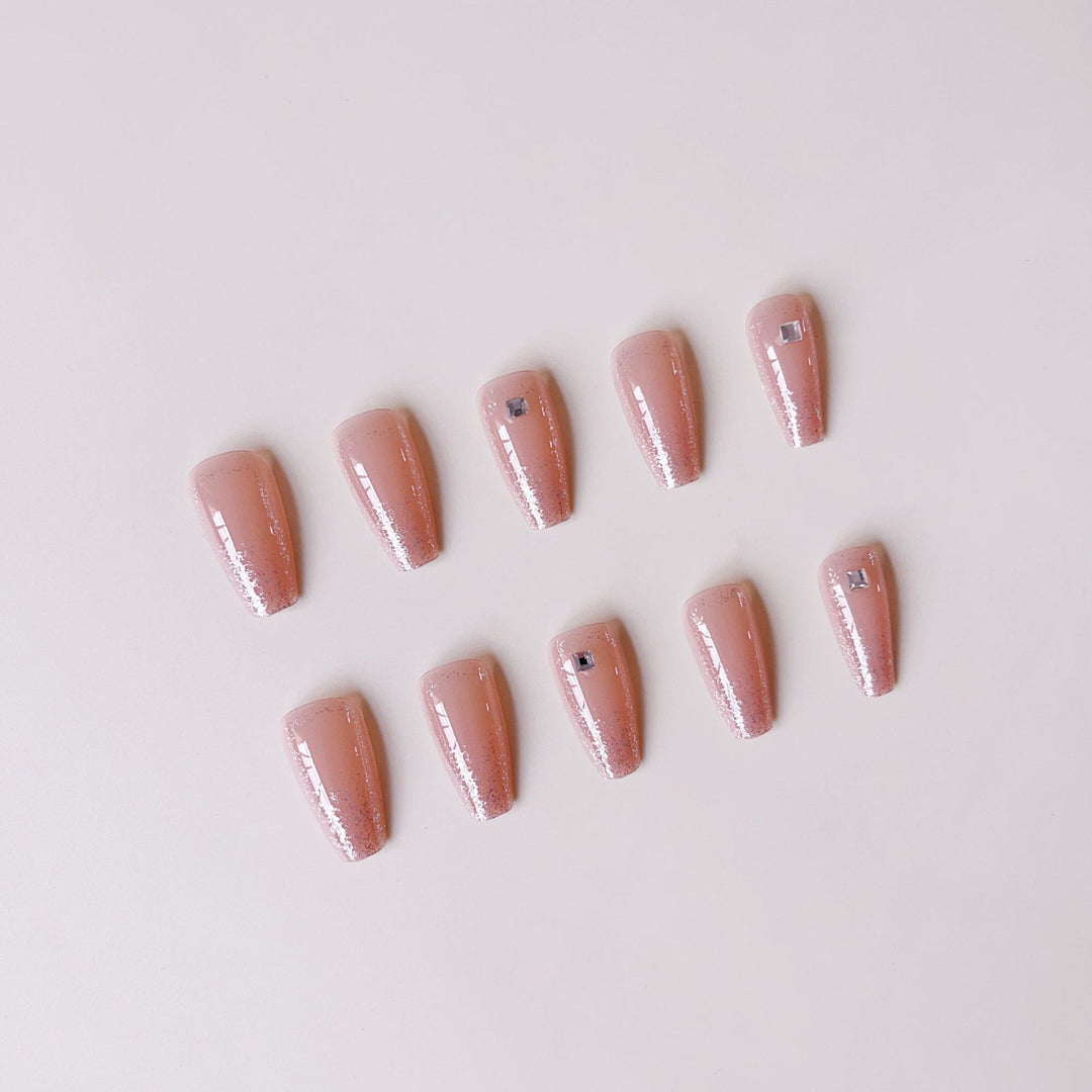 Glittering Nail Art Kalsten