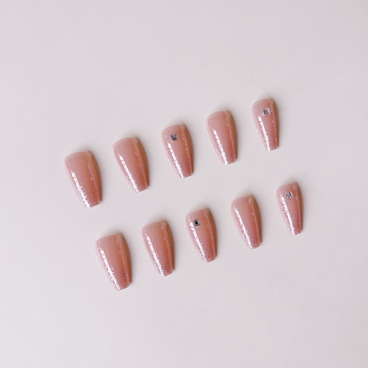 Glittering Nail Art Kalsten