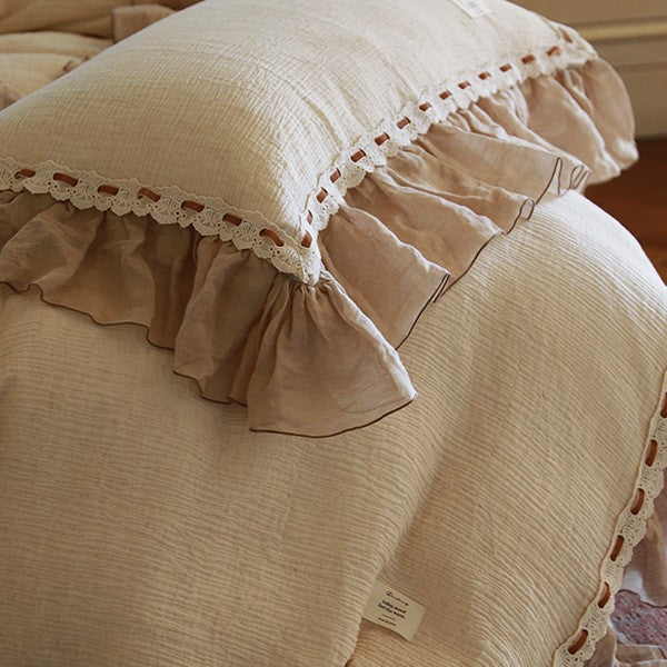 Luxurious cotton-linen bedding set with ruffle and crochet lace trim