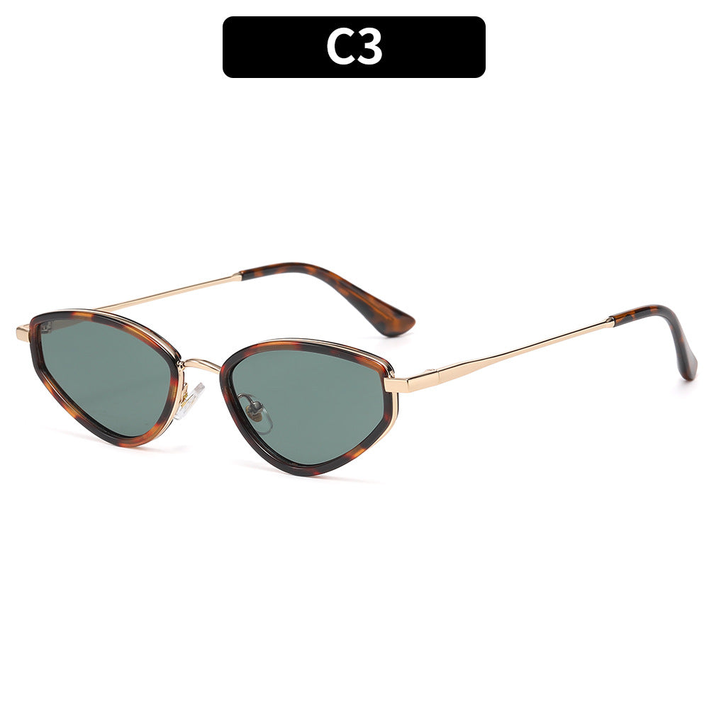 Chic Angular Cat-Eye Sunglasses