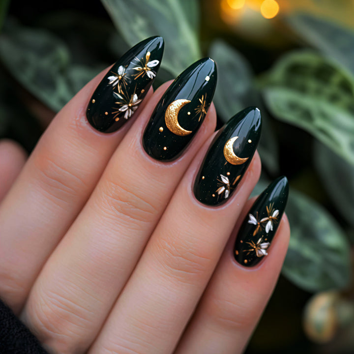 Glamorous artificial nails with moon and flower motifs Kalsten