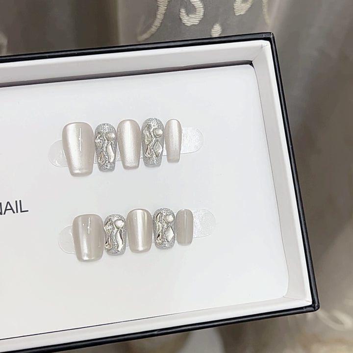 Elegant Designer Press-On Nails Set Kalsten