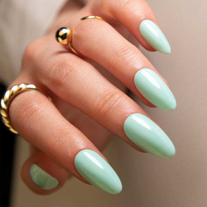 elegant Stiletto nails in high gloss finish Kalsten