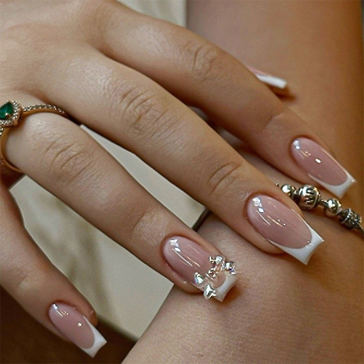 Elegant Glossy Press-On Nails with Jewel Accents Kalsten