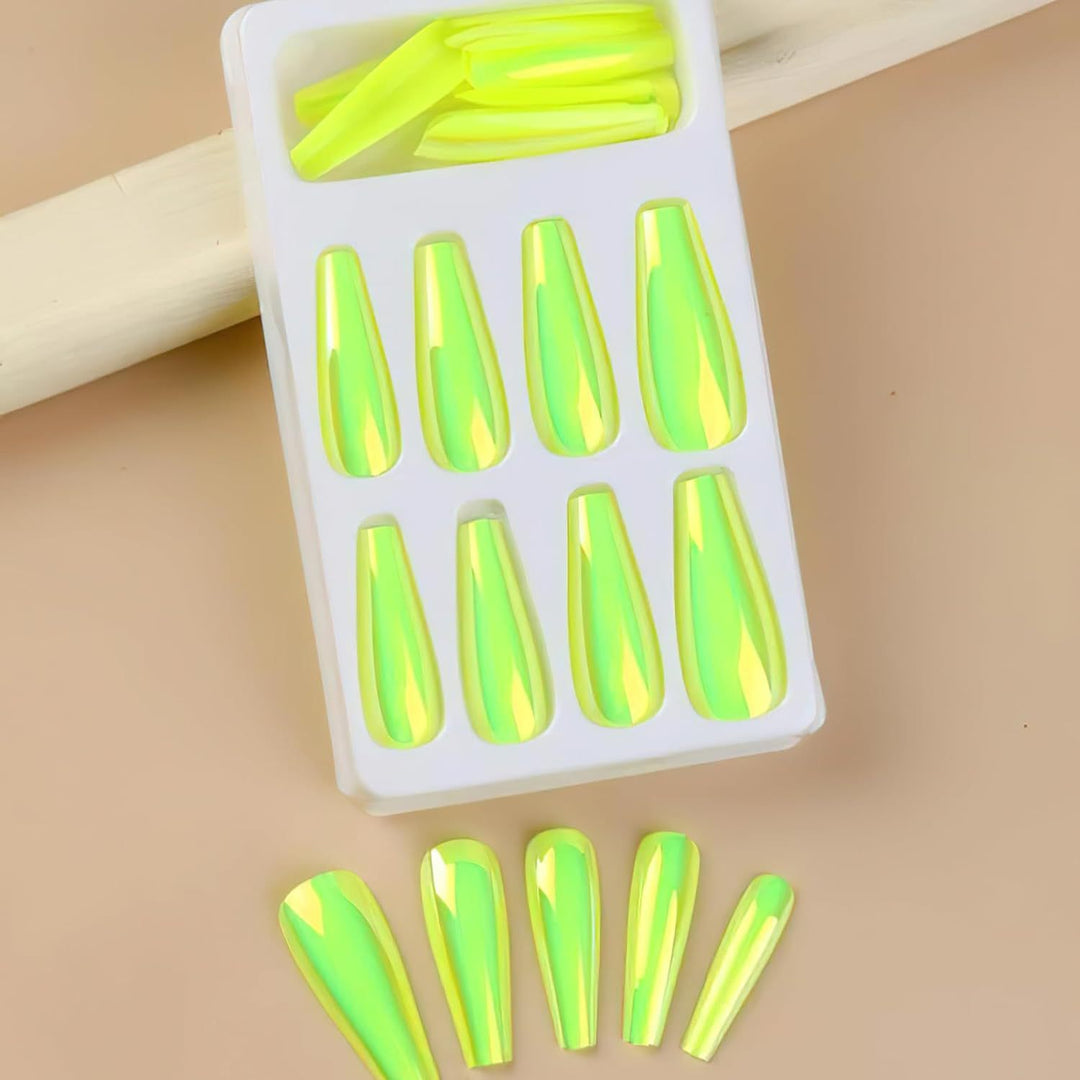 Glossy Artificial Nails Set Kalsten