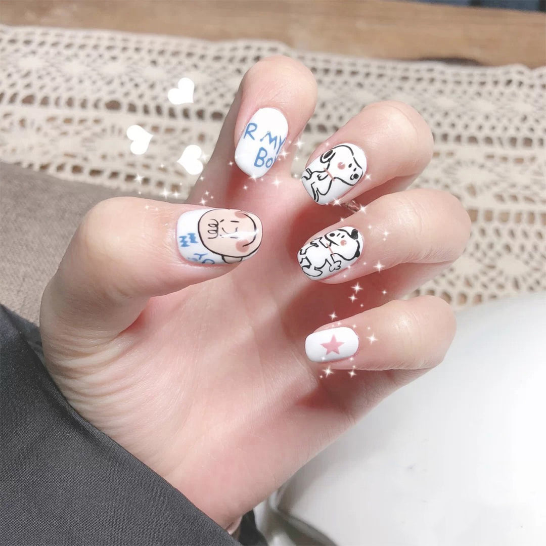 Playful nail art with animal motifs Kalsten