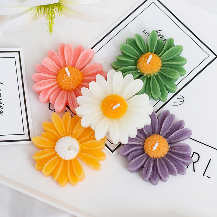 Flower-shaped scented candle