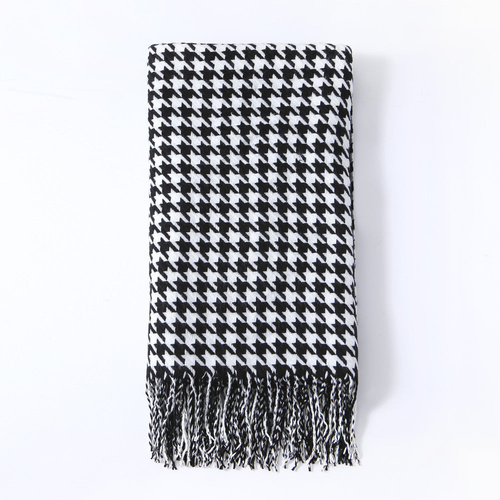 Stylish Houndstooth Pattern Scarf