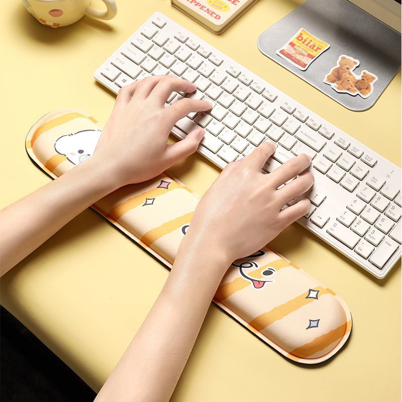 Playful Character-Themed Wrist Support Mouse Pad