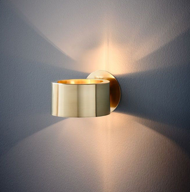 Elegant Modern Wall Sconce