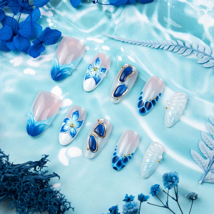 Artistic Ocean-Inspired Press-On Nail Set