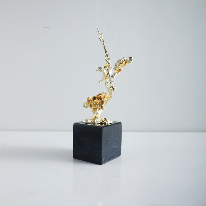 Artistic Flower Sculpture