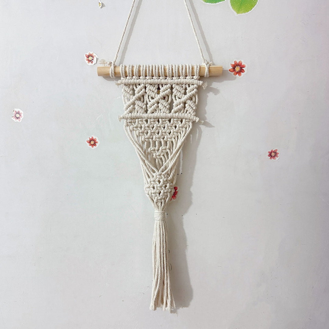 Decorative Macrame Plant Holder Kalsten