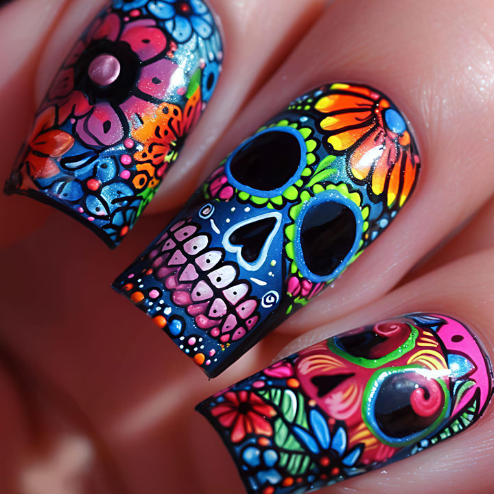 Nail art set with Lively Skull Design Kalsten