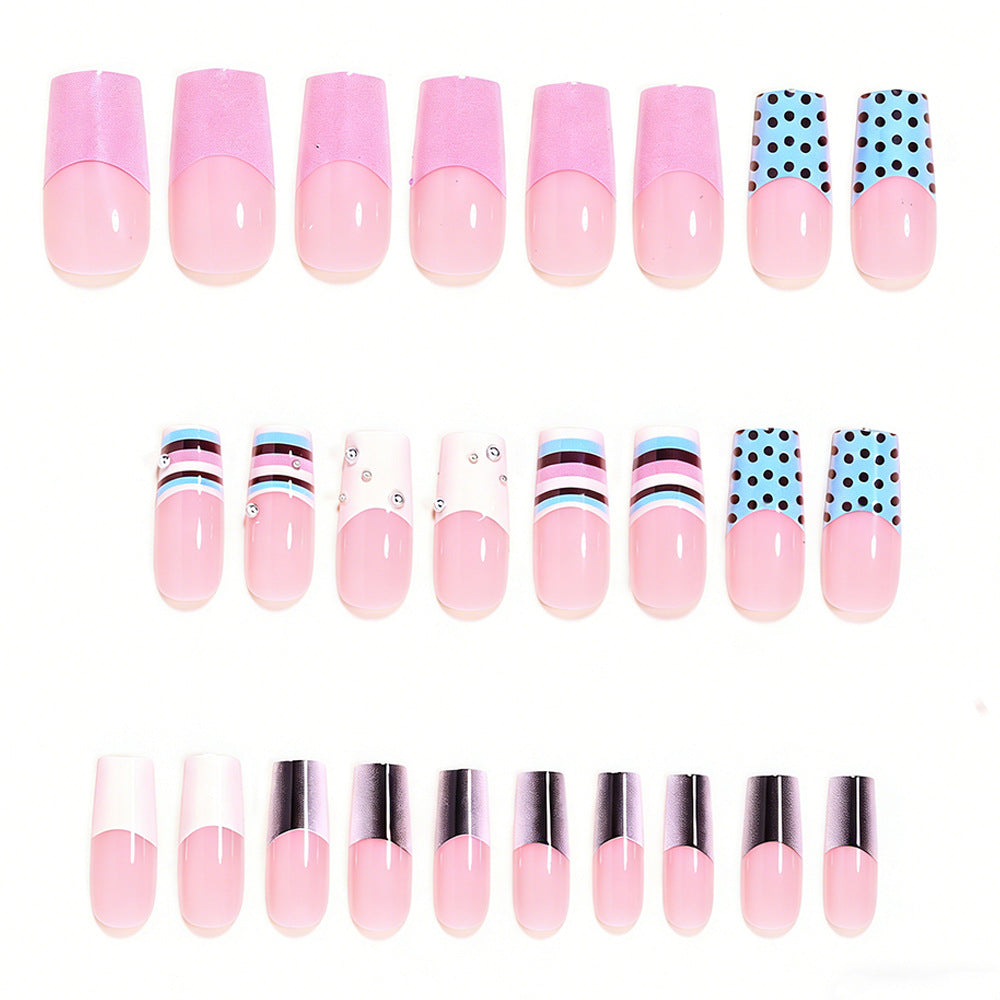 Decorative Press-On Nail Art with Intricate Patterns Kalsten