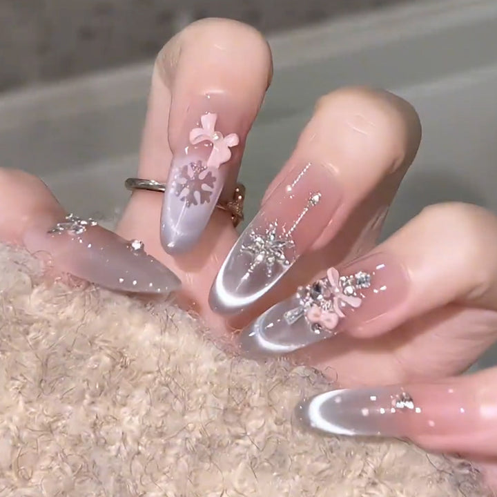 Glamorous artificial nail tips with 3D flower and crystal embellishments Kalsten