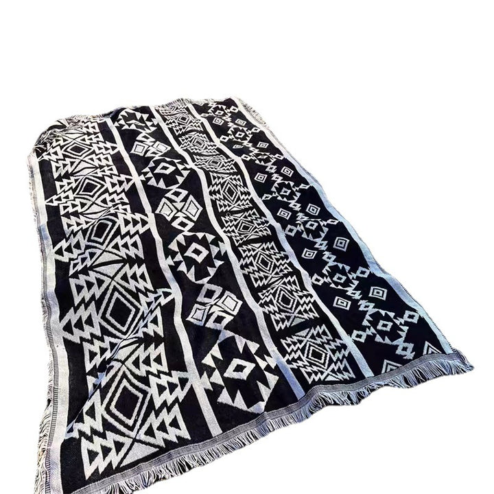 Geometric Patterned Fringe Throw Blanket