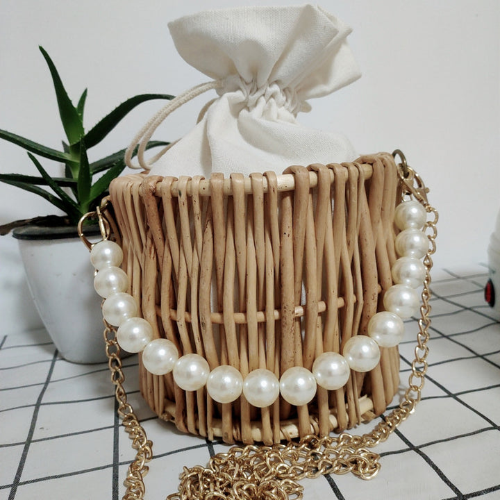 Women’s handbag with pearl chain Kalsten