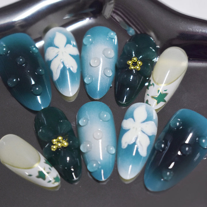 Decorative Press-On Nail Art with Floral Elements Kalsten
