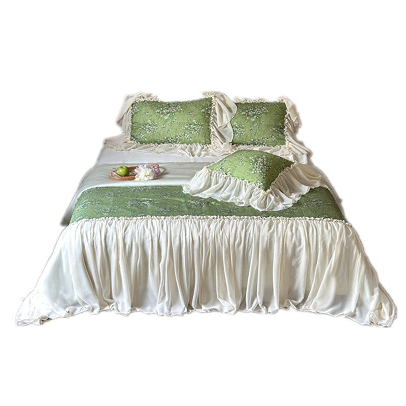 Romantic country house bedding set with floral print, chiffon ruffle hem & gathered bed skirt