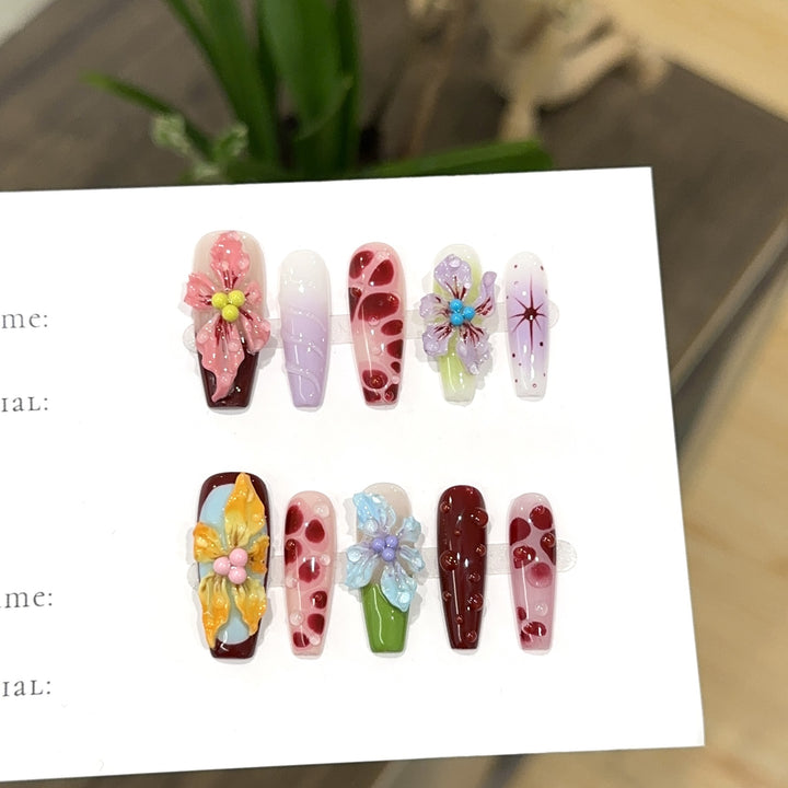 Artistic Floral Press-On Nail Set