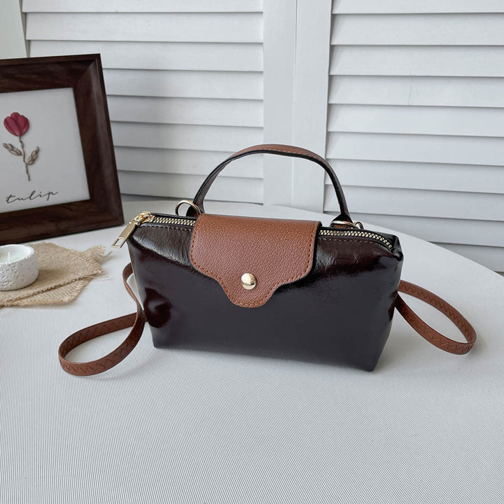 Chic Leather Crossbody Bag