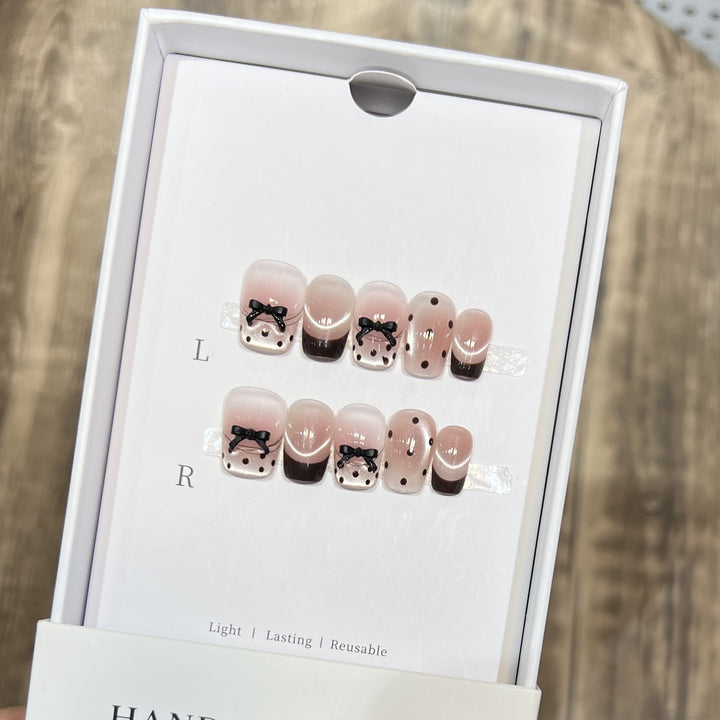 Whimsical Press-On Nail Art Set Kalsten