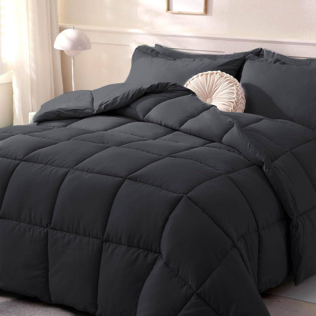 Ultra-Soft Premium All-Season Comforter Kalsten