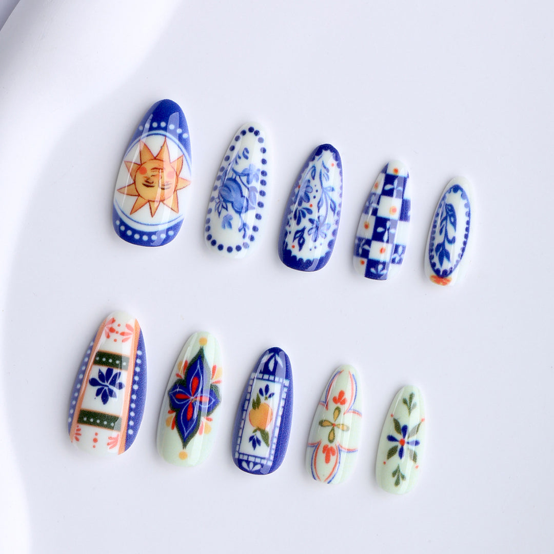 Artificial nails with handmade floral design Kalsten
