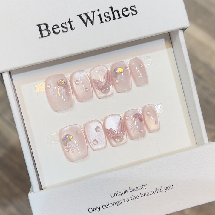 Themed Press-On Nail Art Set with Hello Kitty Designs Kalsten