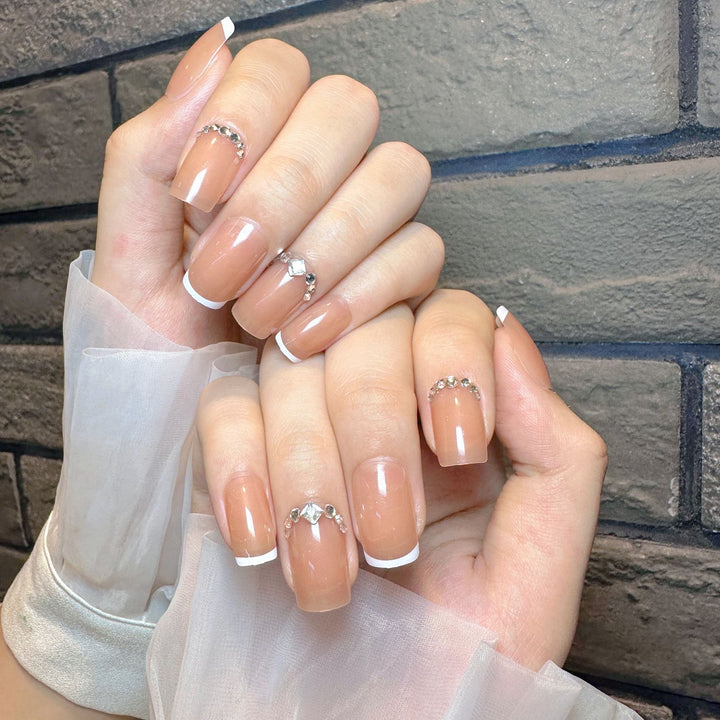 Elegant Nail Art Kalsten