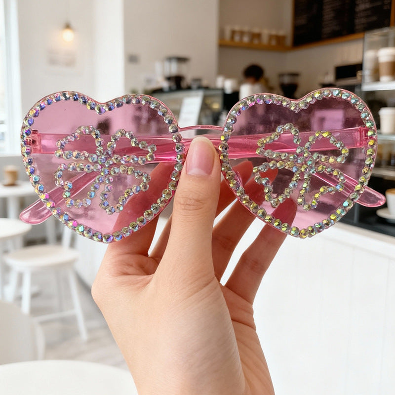 Glamorous Heart-Shaped Rhinestone Sunglasses Kalsten