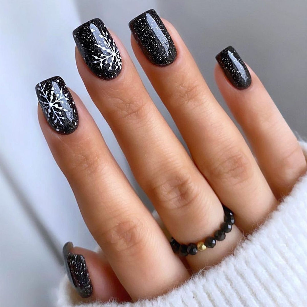 Artificial nail set with festive winter theme Kalsten