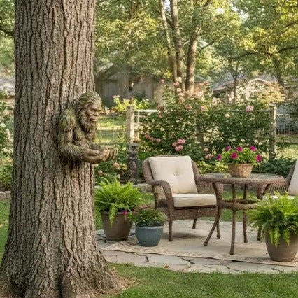 Decorative garden figure with bird feeder Kalsten
