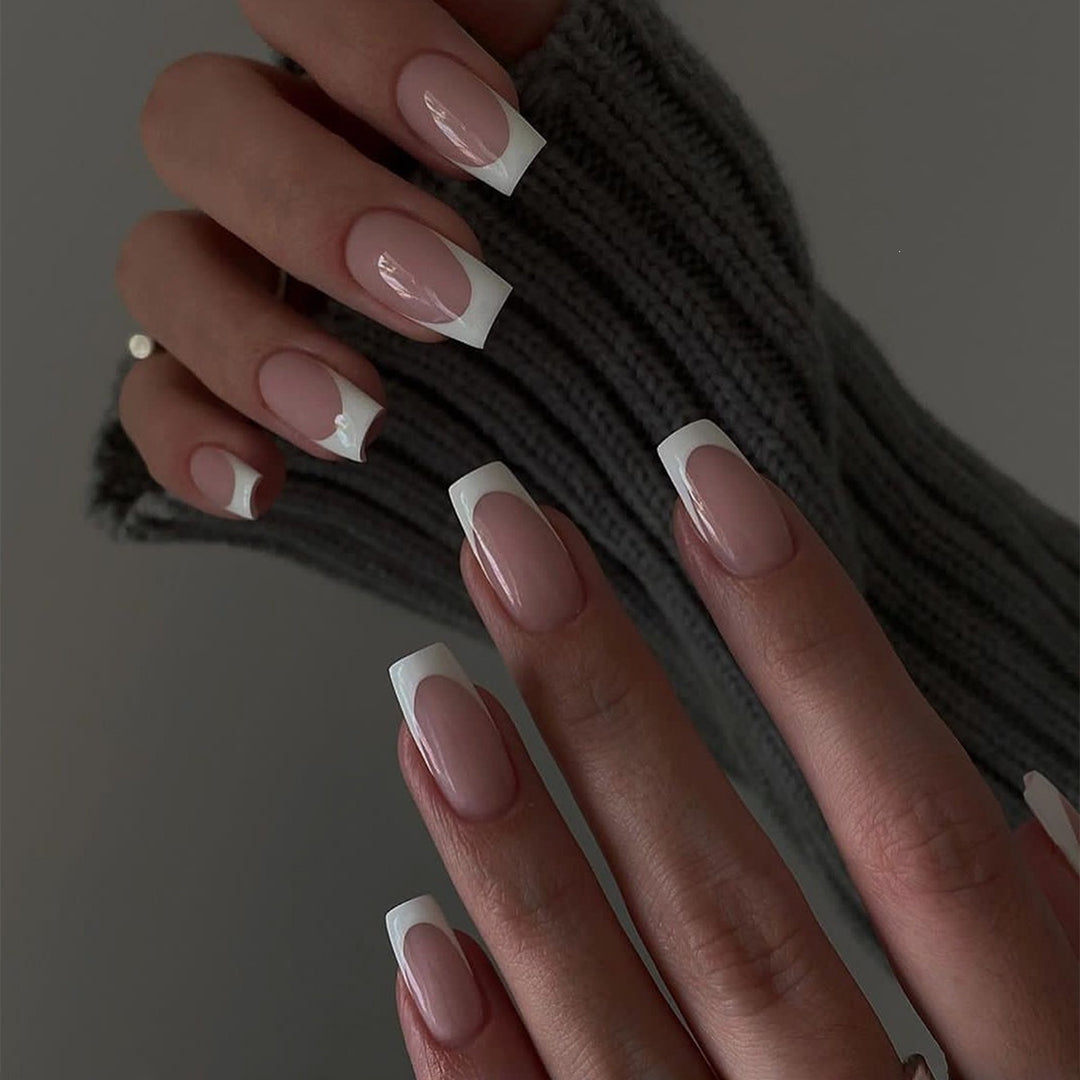 Artificial nail set with elegant French design Kalsten