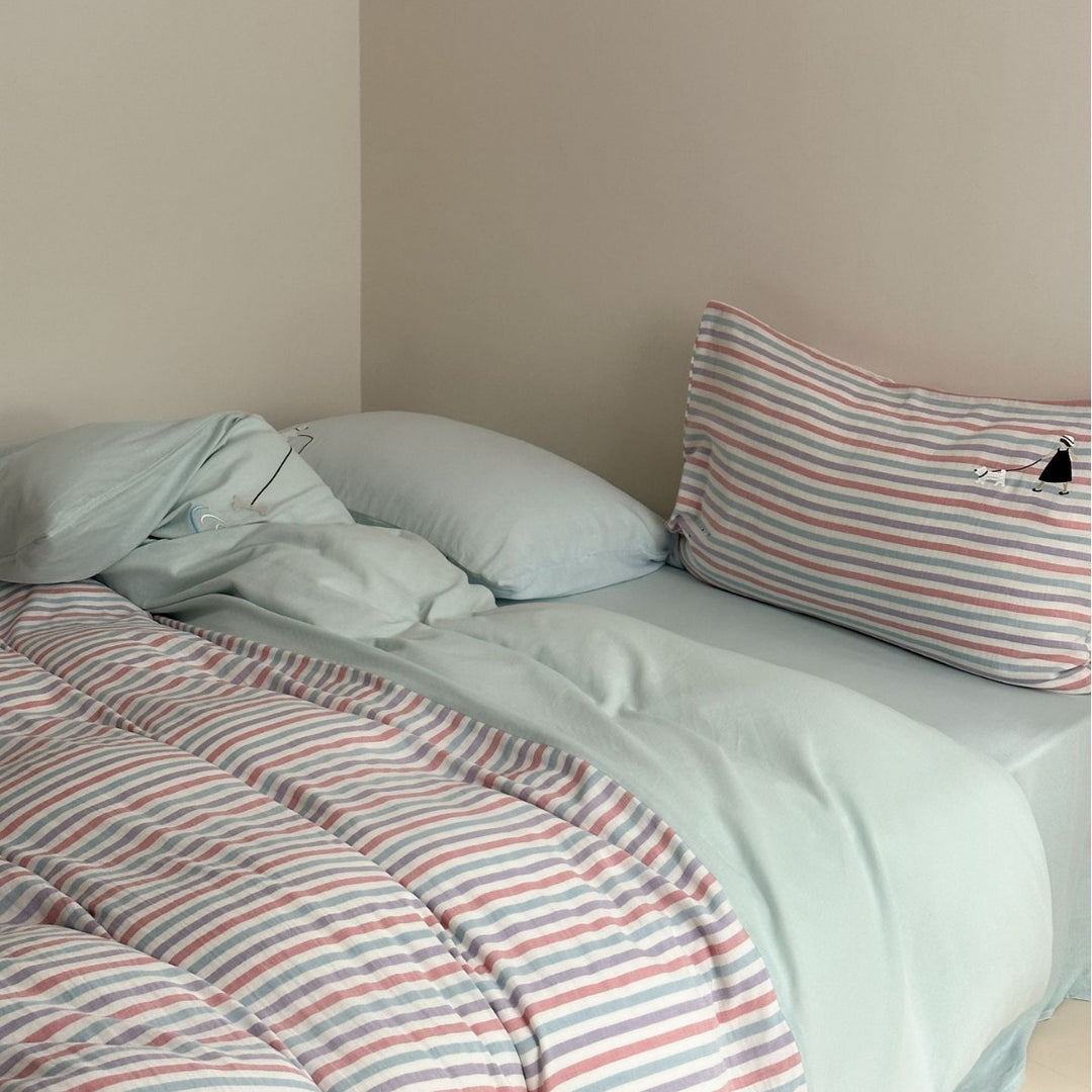 Pastel-striped bedding set made of cotton-linen with rainbow embroidery